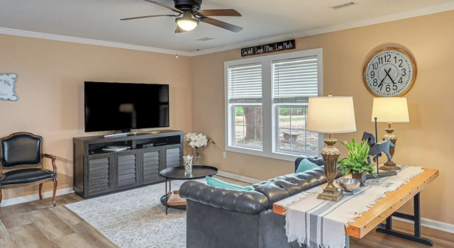 Charming Retreat on 20 Acres w/ Private Lake!, Reserva ahora Casa o chalet Walterboro Lowcountry