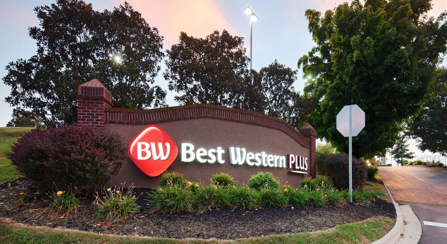 Best Western Plus Morristown Conference Center, Buchen Sie Hotel Morristown Tennessee