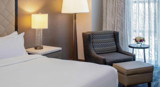Четырёхместный номер Standard Hilton Shreveport