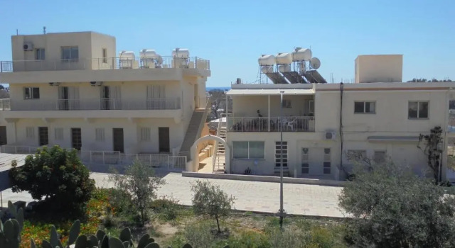 Апартаменты Niki Court Holiday Apartments