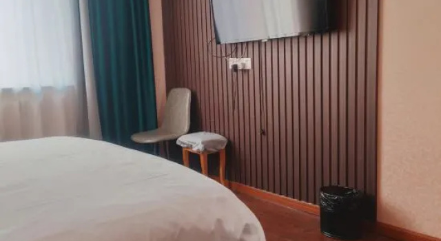 Номер Standard Geyue Zhenpin Hotel