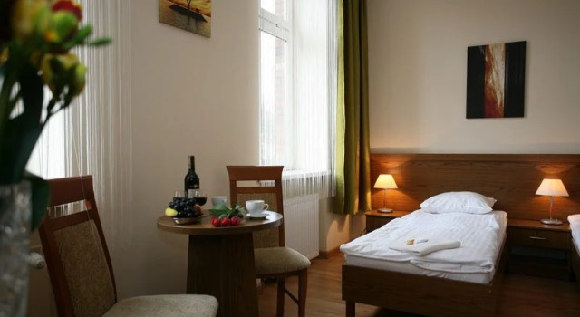Hotel Arkadia, Varaa Hotelli Wałbrzych Ala-Sleesia