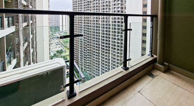 White Tone Studio For 2 Pax At Sky House Bsd Apartment, Rezervovat Apartmán Legok West Java