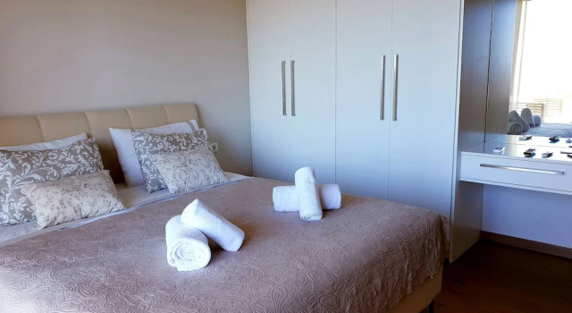 Апартаменты с 2 комнатами с видом на море Luxurious Brand New Flat Sea View