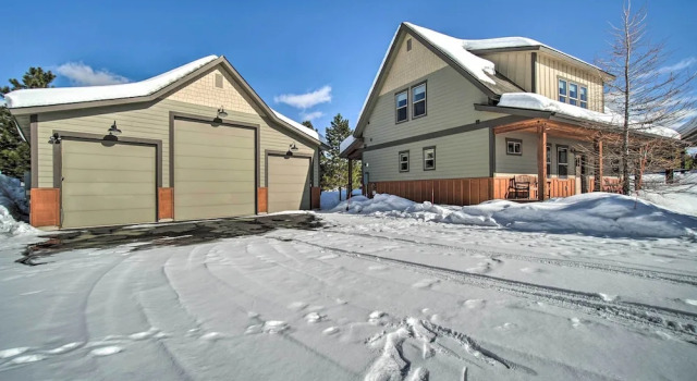 Коттедж McCall Home + Hot Tub ~ 2 Mi to Payette Lake