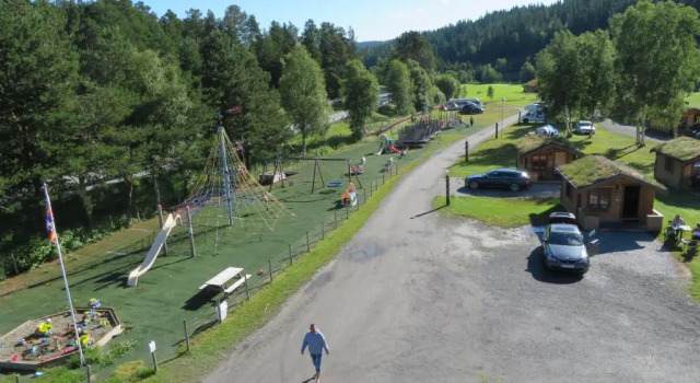 Коттедж c 1 комнатой с красивым видом из окна Halland Camping