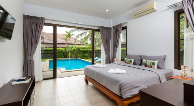 Karon Beach Pool Villa 2