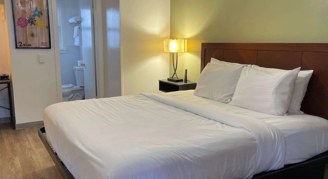 Baymont by Wyndham Fort Bragg, Забронировать Мини-отель Недорогие отели Mendocino Coast, недорого