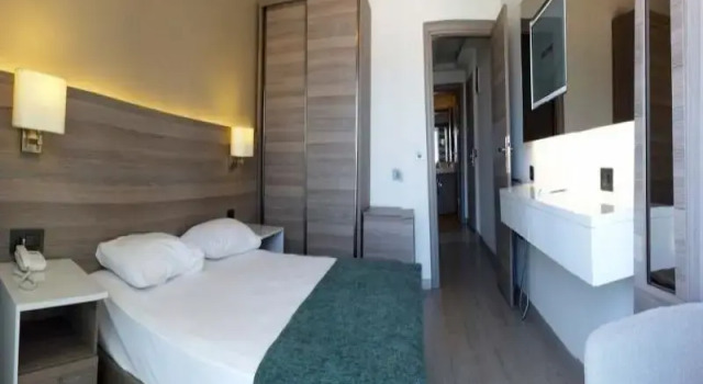 Семейный номер Standard с 2 комнатами с балконом Idas Hotel