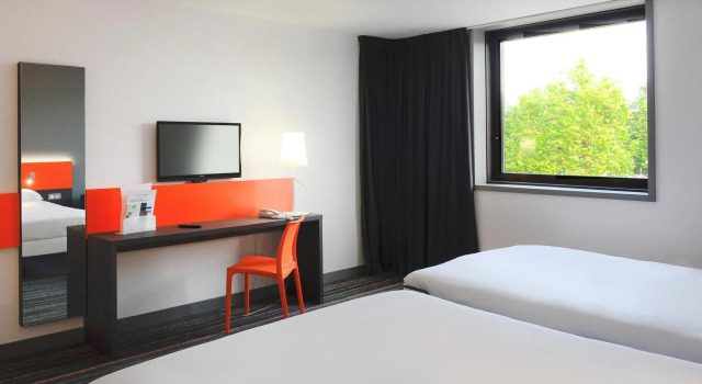 Семейный люкс ibis Styles Caen centre gare