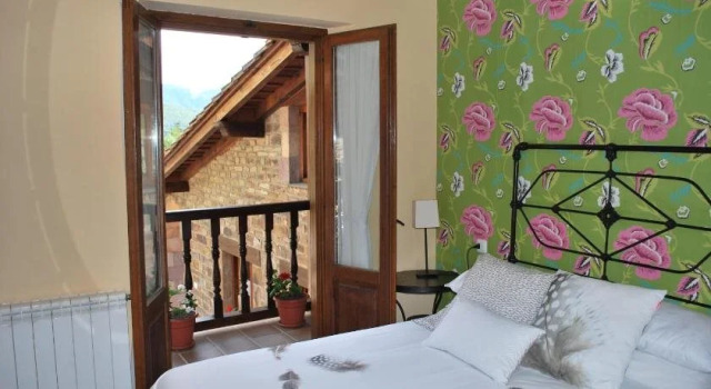 Casa Lebanes, Забронировать Отель Отели Liébana с парковкой, Парковка