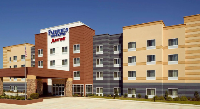 Кровать в общем номере Fairfield Inn & Suites by Marriott Montgomery Airport