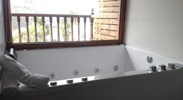 Двухместный номер Superior с видом на море Hotel Itxas Gain Getaria