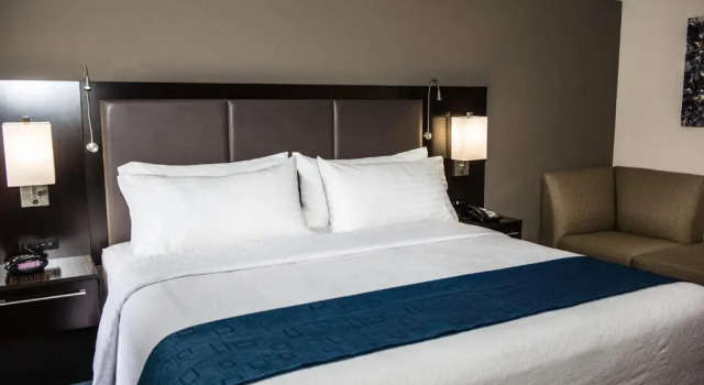 Номер Standard Holiday Inn Owensboro Riverfront by IHG
