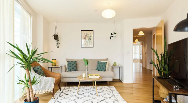 The Queensland Sanctuary - Trendy 2bdr Flat With Terrace