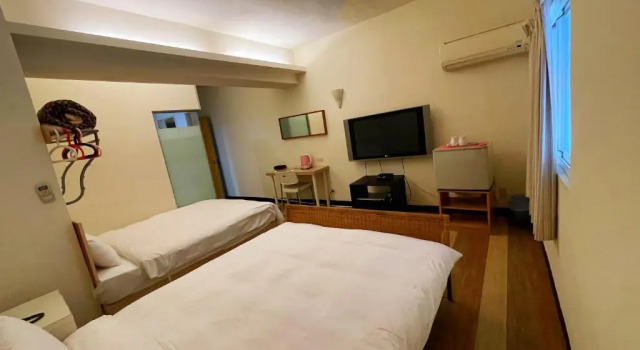 Трёхместный номер Standard Hwa Hong Hotel