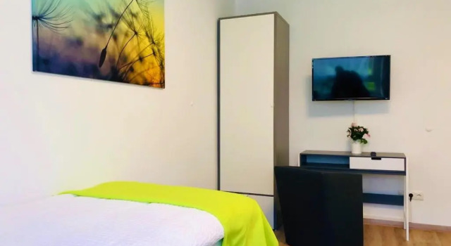Zimmervermietung38 - Wild 1, Rezerwuj Hotel Salzgitter Brunswick Land