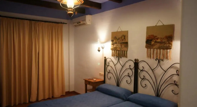 Трёхместный номер Standard с красивым видом из окна Hotel Rural Almazara