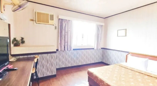 Номер Economy Royal Business Hotel