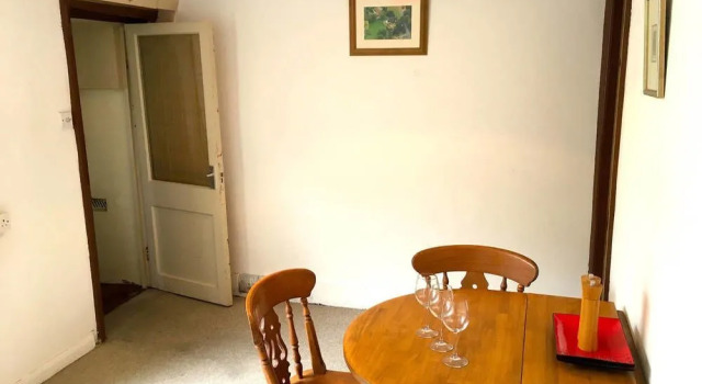 Beautiful 1BR Camden Town Basement Flat, Забронировать Отель Отели Лондона 3 звезды, рядом с Театр KoKo London, 3*
