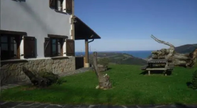 Agroturismo Orortegi, Rezerwuj Hotel Hotele w Baskonia z parkingiem, Parking