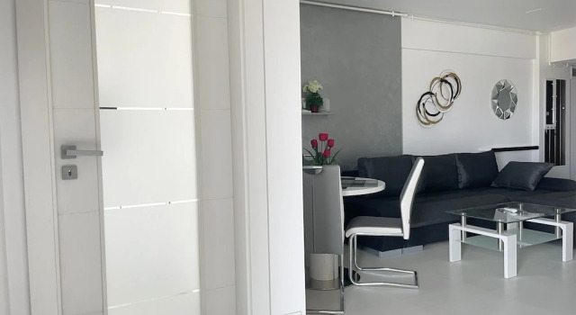 Люкс Luxury Westpark2 One-Bedroom Suite W5 Lakeview