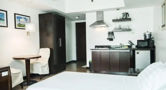 Четырёхместный номер Deluxe Lancaster Hotel by Central Flats
