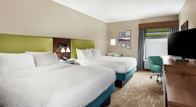 Четырёхместный номер Deluxe Hampton Inn Morganton
