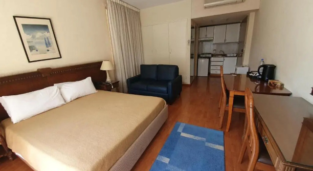 Двухместный номер Standard Holiday Home Suites