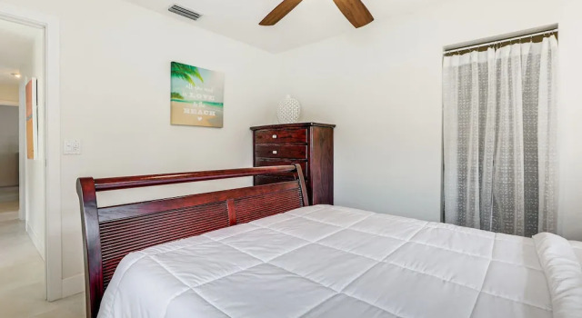 Sarasota Home w/ Private Pool ~ 10 Mi to Beach!, Prenota Hotel Whitfield Estates Florida