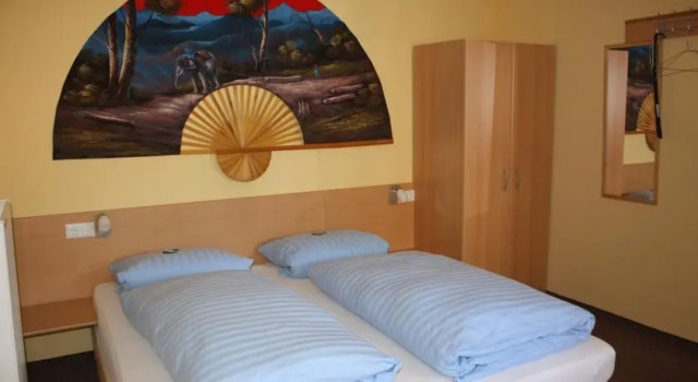 Golden Rangau Hotel & Pension, Prenota Hotel Langenzenn Media Franconia