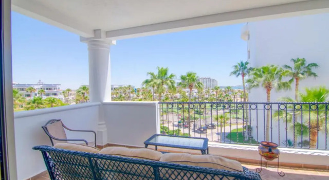 Апартаменты с 3 комнатами Casa Blanca Golf Villas