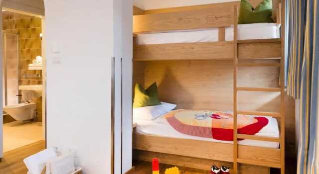 Семейный люкс Hotel Fameli