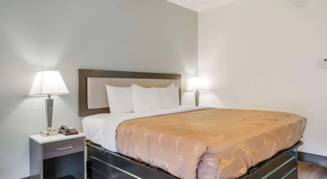 Двухместный номер Standard Quality Inn Jacksonville near Camp Lejeune