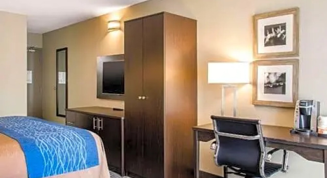 Номер Standard Цокольный этаж Comfort Inn Montreal Aeroport