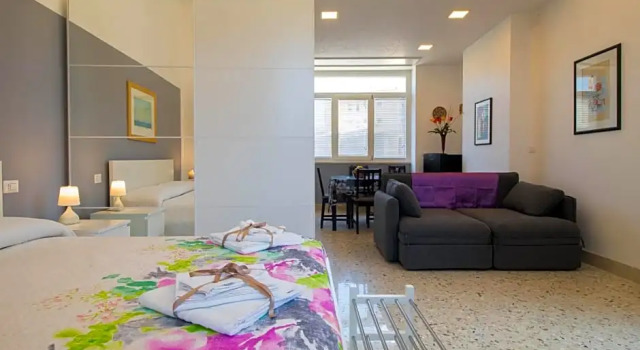 Casa Vacanze Belvedere, Забронировать Отель Отели в центре Шикли, в центре