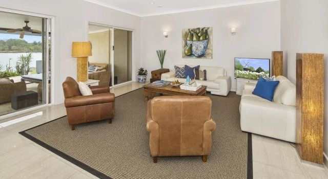 Beach House @ The Cove, Book Hotel Hope Island Gold Coast