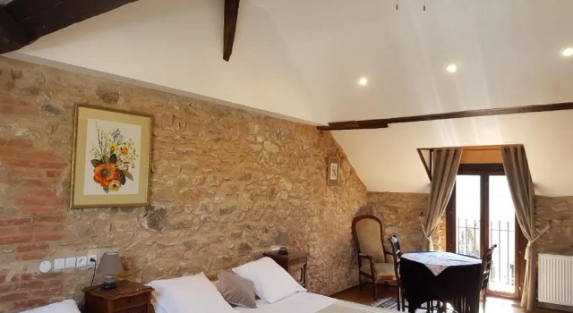 Четырёхместный номер Deluxe Domaine de Vareilles