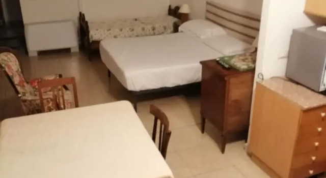 Трёхместный номер Standard с балконом Villa Aresco