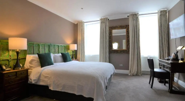 Номер Superior Angel and Royal Hotel