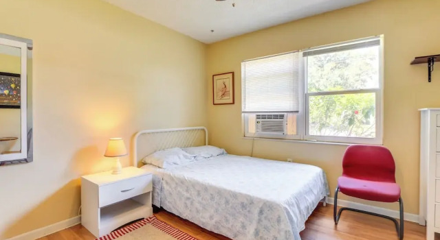 7 Mi to Beach: Pinellas Park Studio w/ Patio, Book Lejlighed Pinellas Park Pinellas County