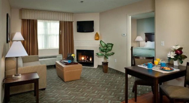 Люкс с 2 комнатами Homewood Suites by Hilton Boston/Andover