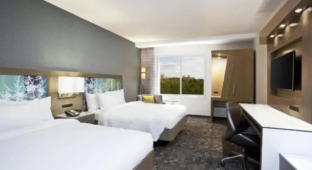 Четырёхместный номер Deluxe Courtyard by Marriott Orlando South/Grande Lakes Area