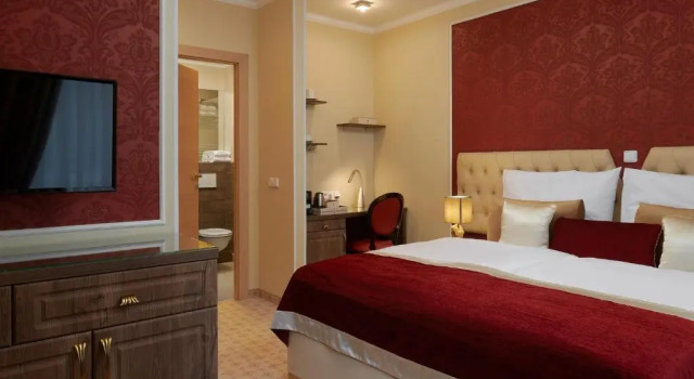 Двухместный номер Deluxe Honour and Grace Hotel