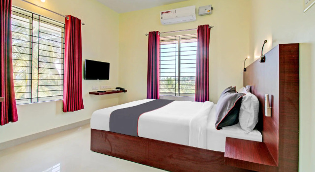 OYO 78623 Collection O Hotel Blueway Residency