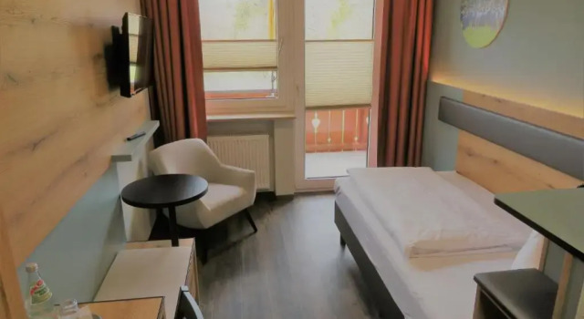Одноместный номер Standard с видом на горы AURA-HOTEL Saulgrub