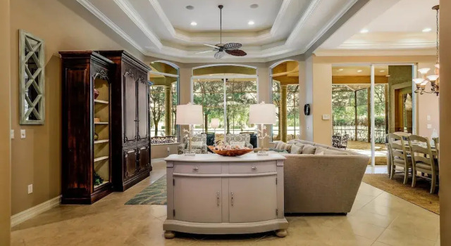MAJ8978 4 Bedroom Holiday Home by Marco Naples Vacation Homes, Rezervați Hotel Naples Southwest Florida