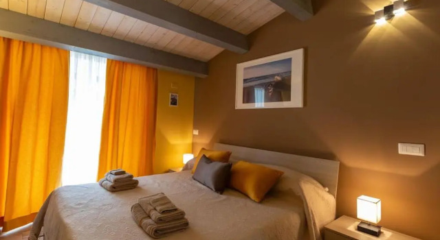 Il Sopracciglio Suites - Red Suite, Book Hotel Cassino Ciociaria