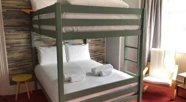 Четырёхместный номер Standard WiseStay