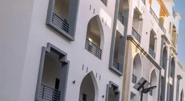 3 bedroom apartment, in Murooj Al Zain complex, Rezerwuj Apartament Hotele w Salala z parkingiem, Parking